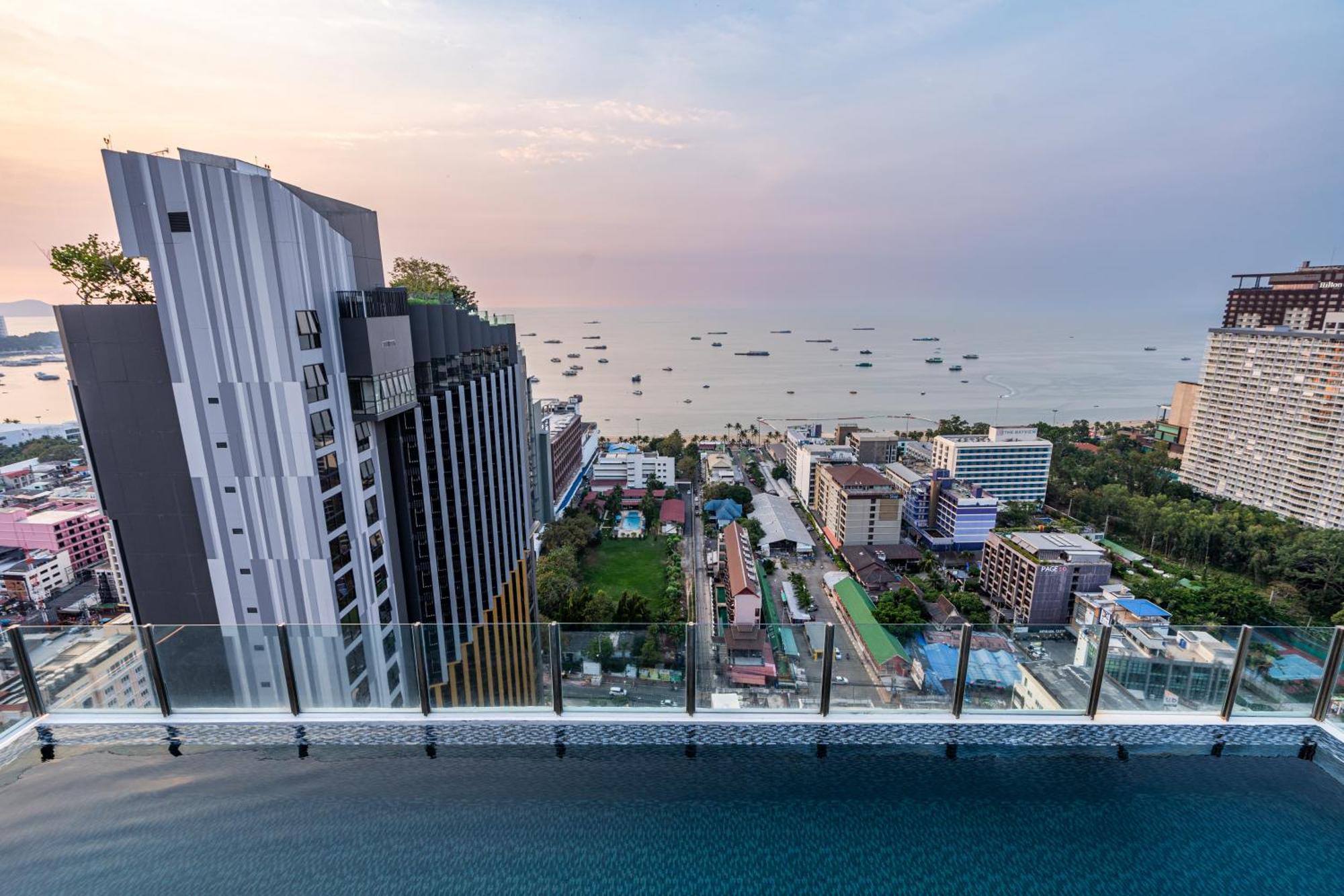 The Base Pattaya By Nami Aparthotel Exterior foto